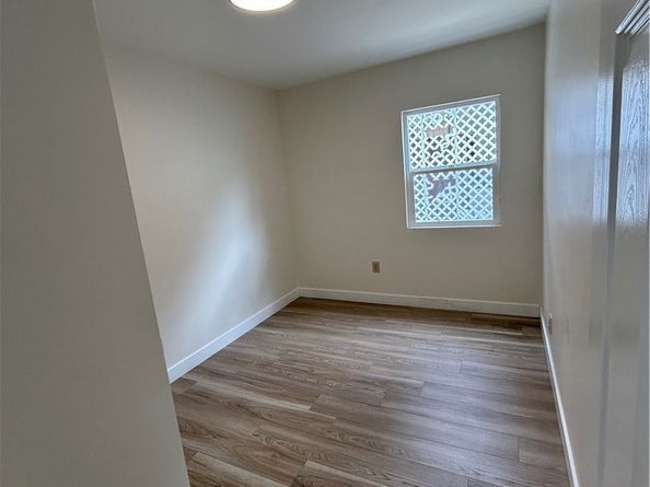 2033 W Burnett Street, Long Beach CA 90810