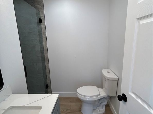 2033 W Burnett Street, Long Beach CA 90810