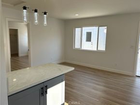 2033 W Burnett Street, Long Beach CA 90810