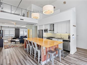 919 E Santa Ana Boulevard