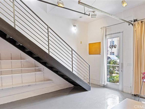 919 E Santa Ana Boulevard, Santa Ana CA 92701