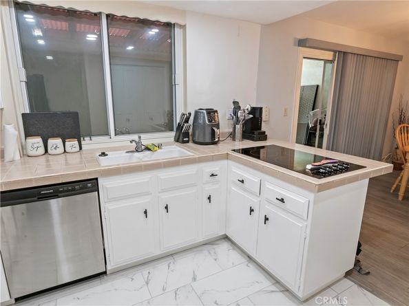 3500 W Manchester 450, Inglewood CA 90305