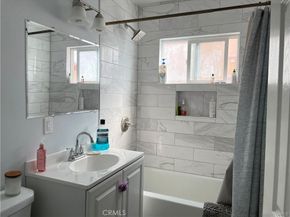 2516 2516 S Rosewood, Santa Ana CA 92707