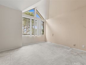 1754 11th Street 101, Santa Monica CA 90404