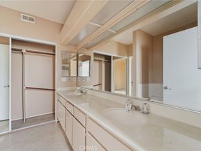 1754 11th Street 101, Santa Monica CA 90404