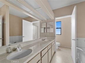 1754 11th Street 101, Santa Monica CA 90404