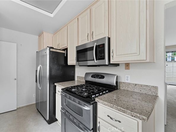 1754 11th Street 101, Santa Monica CA 90404