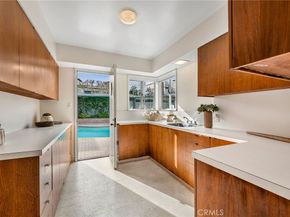 15 The Colonnade, Long Beach CA 90803