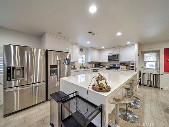 2513 W Mall Place, Anaheim CA 92804