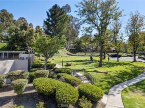 6525 E Camino Vista 4, Anaheim CA 92807