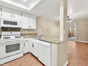 6525 E Camino Vista 4, Anaheim CA 92807