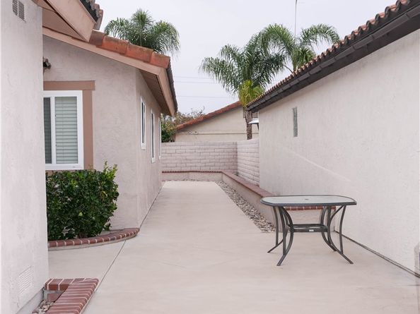 255 Flame Tree Place, Oceanside CA 92057