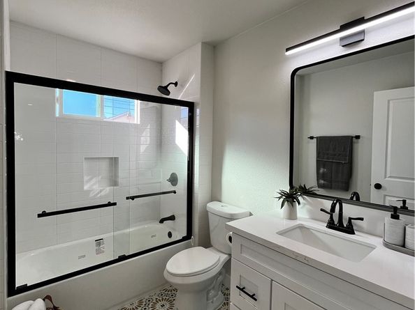 5431 5th, Los Angeles CA 90043