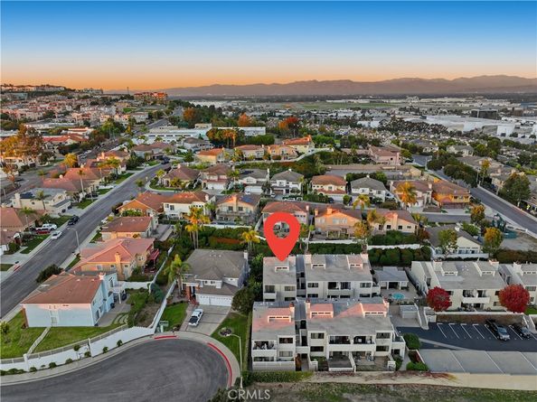 2051 Orizaba 1, Signal Hill CA 90755