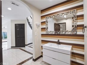 3537 Foxglove Road, Glendale CA 91206