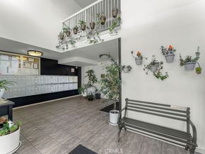 645 Chestnut Avenue 305, Long Beach CA 90802