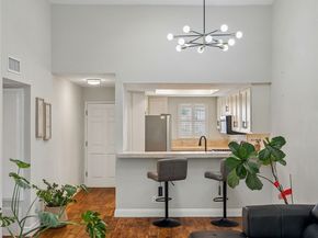 645 Chestnut Avenue 305, Long Beach CA 90802
