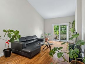 645 Chestnut Avenue 305, Long Beach CA 90802