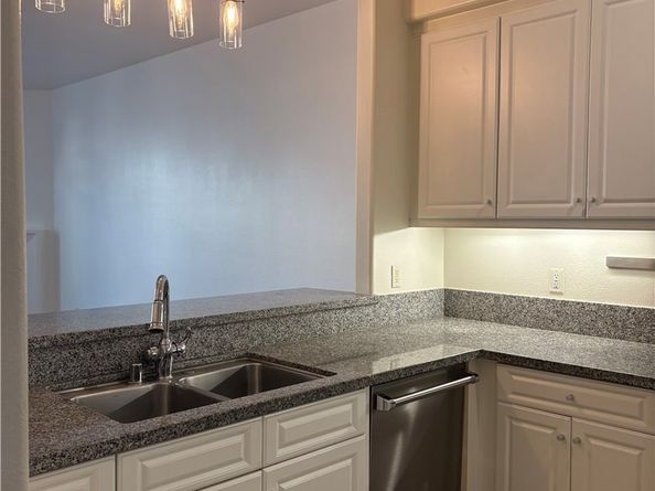 4050 Glencoe Avenue 423, Marina Del Rey CA 90292