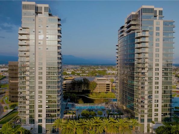 9 MacArthur Place 2102, Santa Ana CA 92707