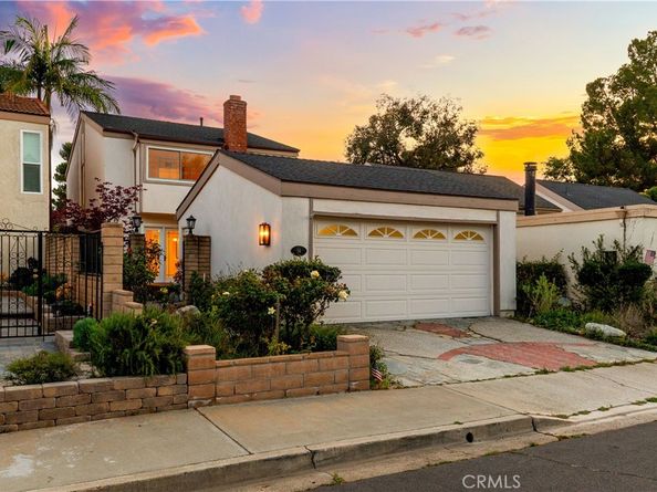 54 Willow Tree, Irvine CA 92612