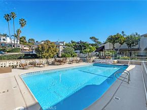 631 Cliff Dr. A15, Laguna Beach CA 92651