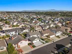 6221 Moonfield, Huntington Beach CA 92648