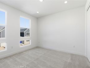 101 Red Oak, Lake Forest CA 92630