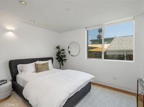 417 Sunset Avenue .5, Venice CA 90291