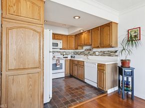 383 Bay Shore 307, Long Beach CA 90803