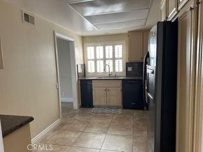 28013 Espinoza, Mission Viejo CA 92692