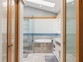 18 Alonda, Lake Forest CA 92610