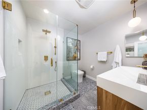 4011 Farmouth, Los Angeles CA 90027