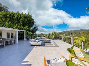 4011 Farmouth, Los Angeles CA 90027