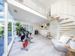 4011 Farmouth, Los Angeles CA 90027