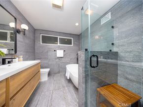 4011 Farmouth, Los Angeles CA 90027