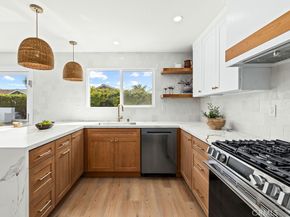 937 Carnation, Costa Mesa CA 92626