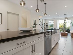 1653 Topanga, Costa Mesa CA 92627