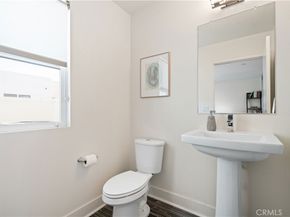 1653 Topanga, Costa Mesa CA 92627