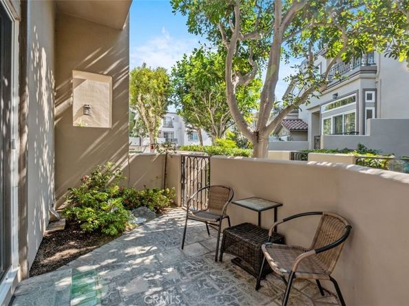 19373 Peachtree, Huntington Beach CA 92648