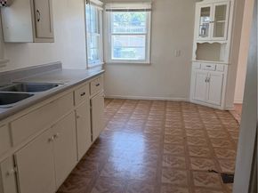 323 Elm, Inglewood CA 90301
