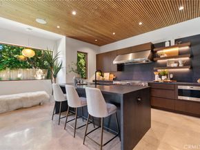 12123 Iowa, Los Angeles CA 90025