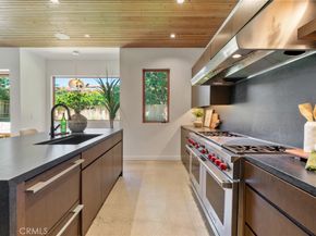 12123 Iowa, Los Angeles CA 90025