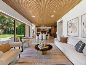 12123 Iowa, Los Angeles CA 90025