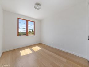 12123 Iowa, Los Angeles CA 90025