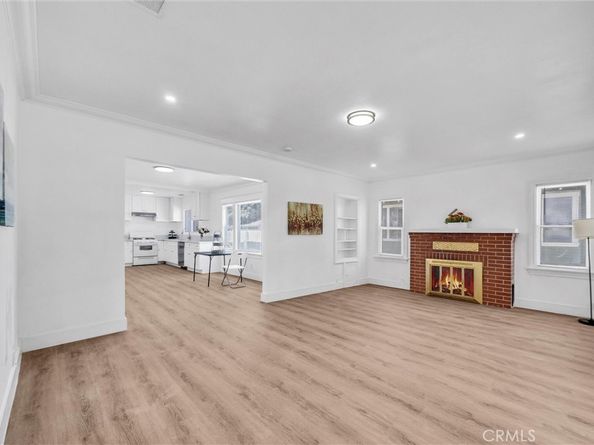 820 S Van Ness Avenue, Santa Ana CA 92701