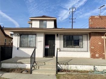1901 La Paloma Avenue