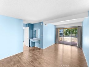 10126 Reseda 121, Northridge CA 91324