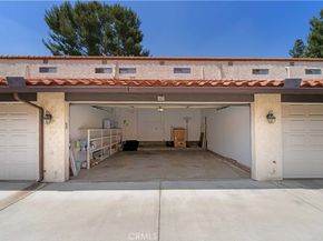 10126 Reseda 121, Northridge CA 91324