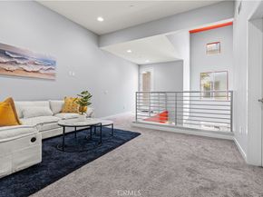 543 Rockefeller, Irvine CA 92612